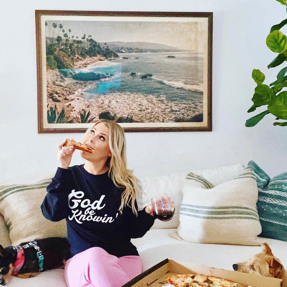 Take a Note: Meet The Go-To Girlfriend™—Sadie Murray